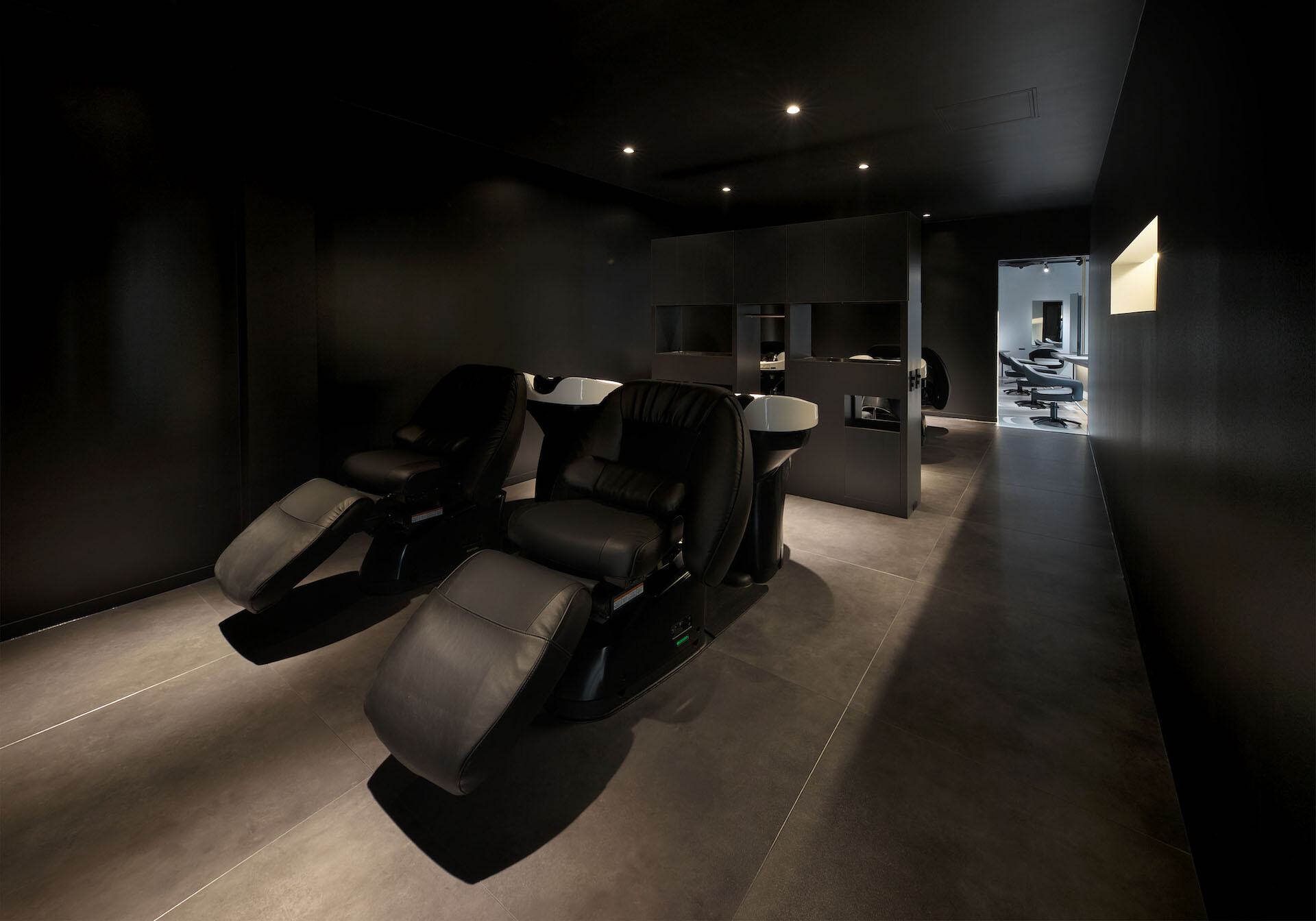 SALON